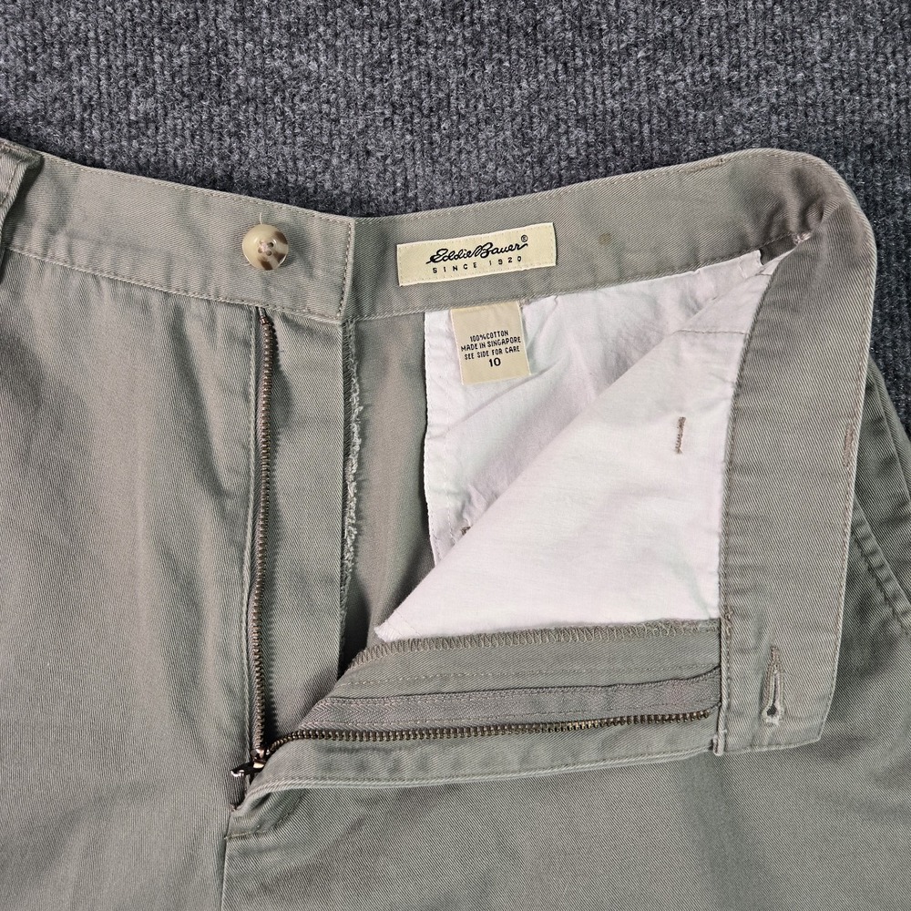 Eddie Bauer Shorts Size 10 Womens Bermuda Stretch Casual Khaki - Picture 4 of 9